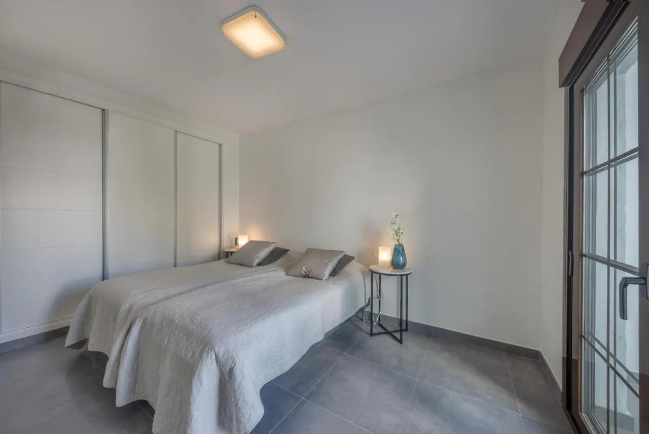 Aldea Blanca Luxury Townhouse Villa Marbella