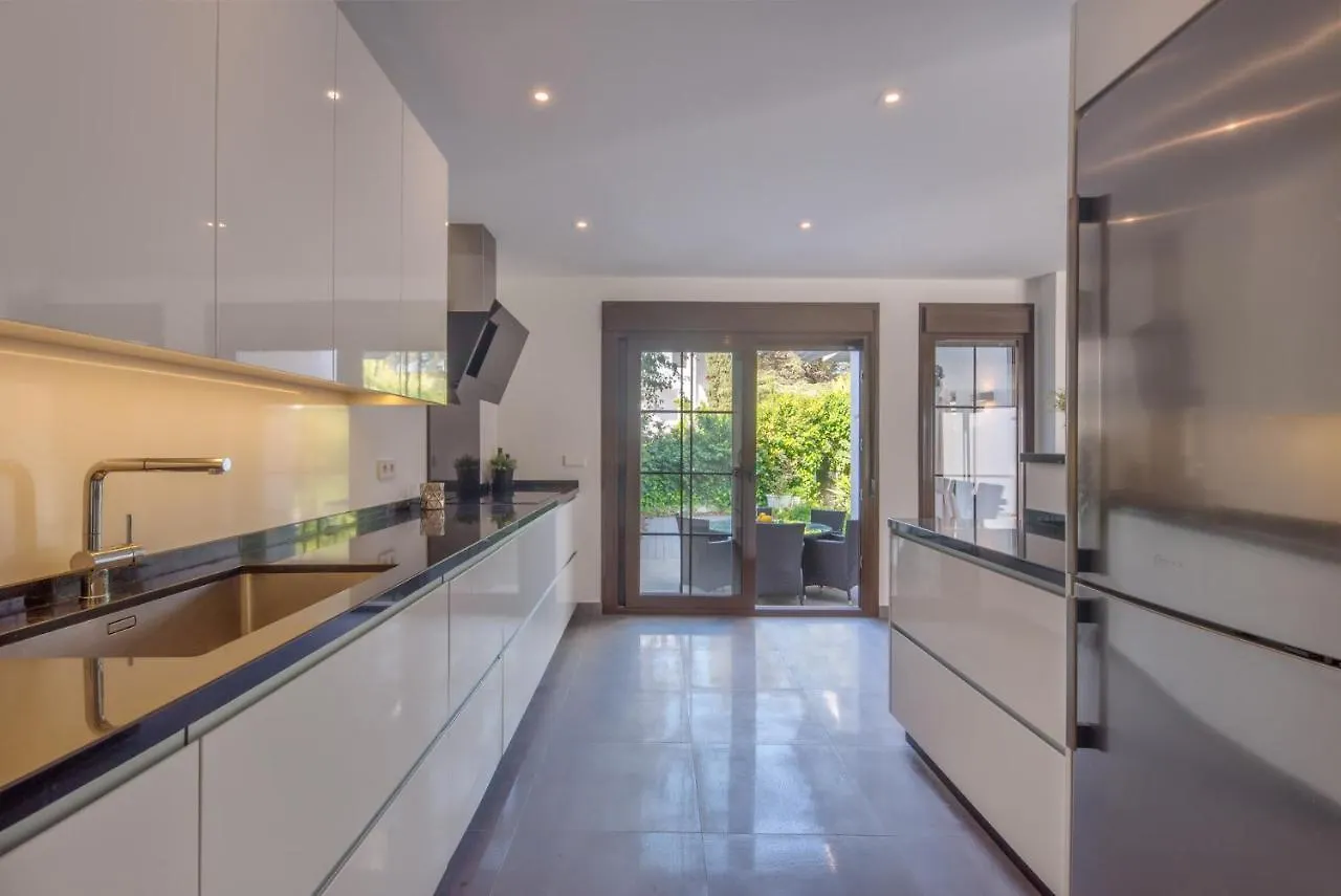 Aldea Blanca Luxury Townhouse Villa Marbella